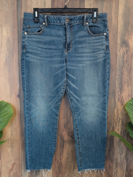 American Eagle Outfitters Denim - American Eagle Vintage Hi Rise Skinny Super Stretch Crop Jeans 18    W259